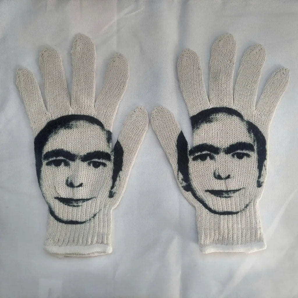 Women Knitted Glove Winter Screen High Fashion Ladies Glove Thicken Warm Compression Men Casual Mitten Y2K figure Pattern Gothic